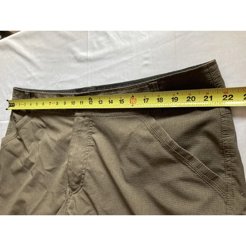 Kuhl Shorts Mens 42 Brown Polyester Chino Performance Travel Casual Summer EUC